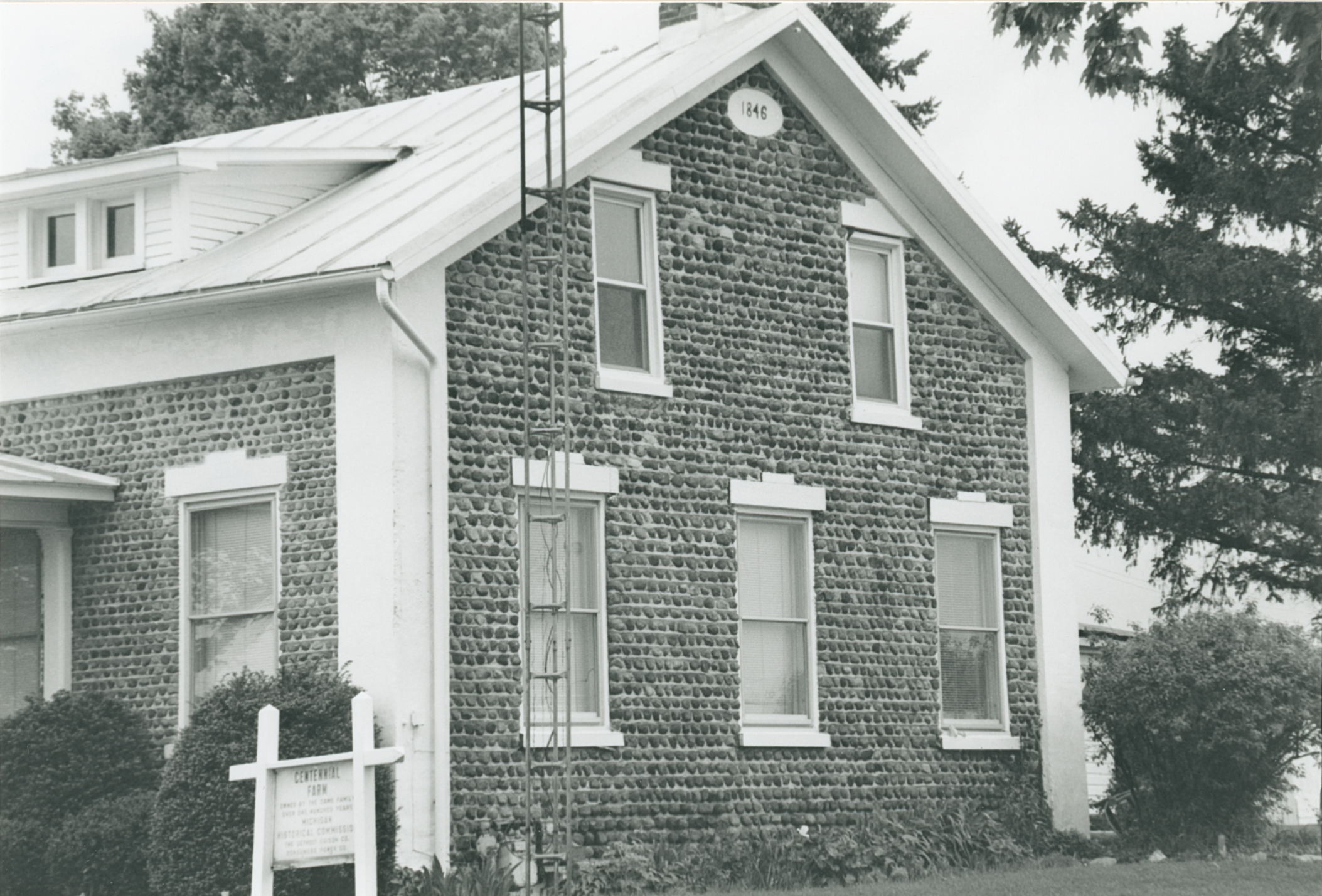 Bed-1 744 Samaria Rd 4